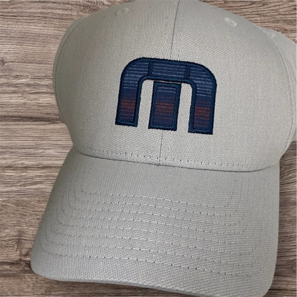 Travis Mathew Hat Baseball Cap Dad Hat - Picture 1 of 7